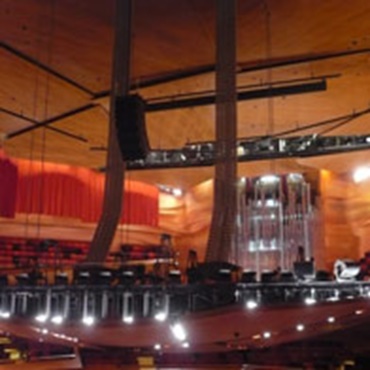 high stability energy chain in theatre application