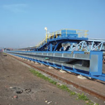 The world's longest travel with igus® e-chains® and chainflex®-cables at CEZ Group, the Czech energy supplier.