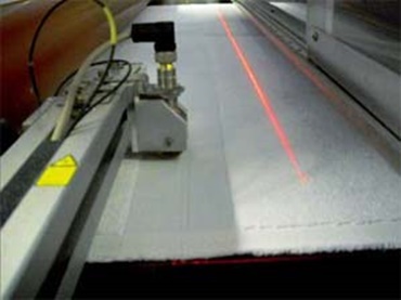 Hem recognition sensor with iglidur plain bearings