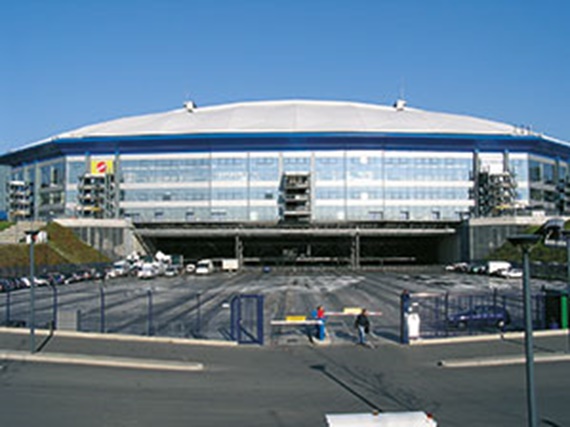 Photograph of the arena at Schalke