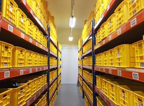 Warehouse_Yellow bins