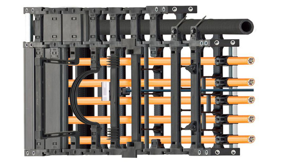 cables and hoses filling in cable chains